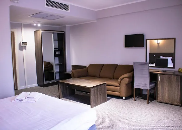 Golden Palace Hotel
