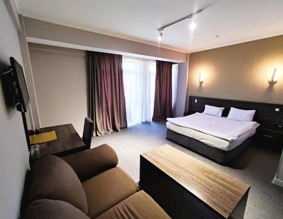 Hotel Golden Palace 3*