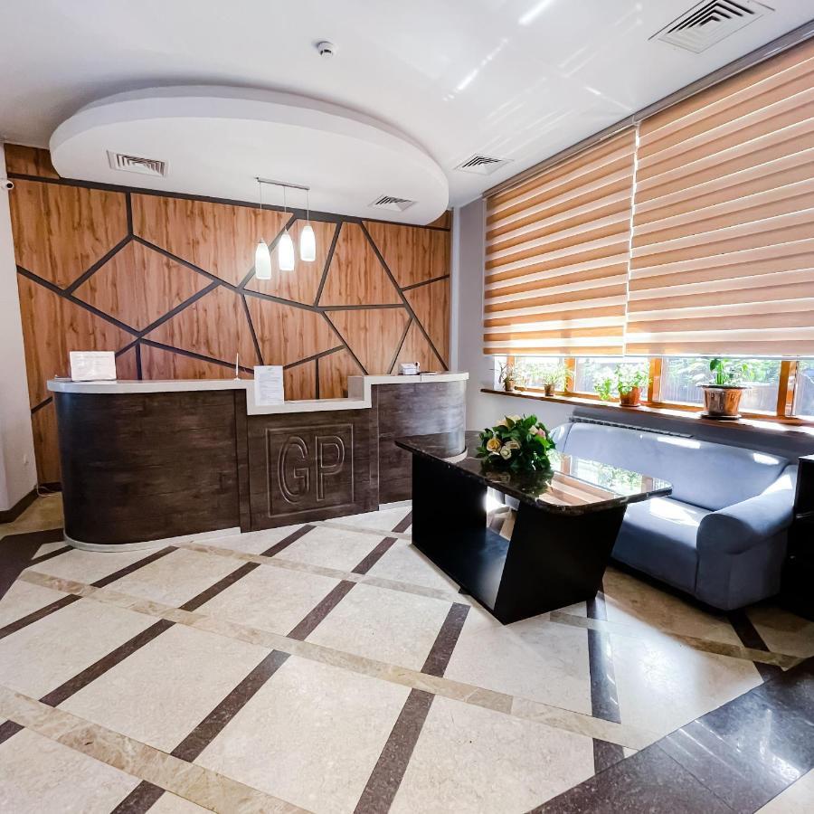 Golden Palace Hotel